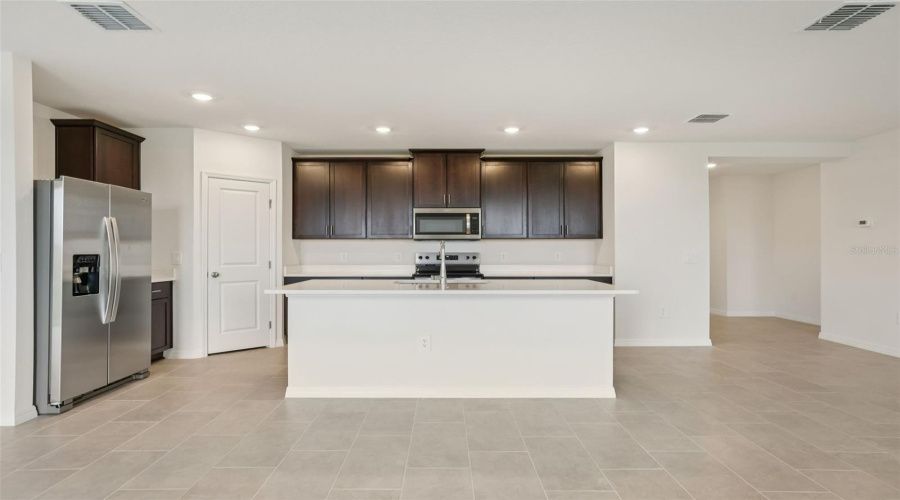 DAVENPORT, Florida 33837, 4 Bedrooms Bedrooms, ,2 BathroomsBathrooms,Residential,For Sale,MUD CANYON,0,MFRO6343027