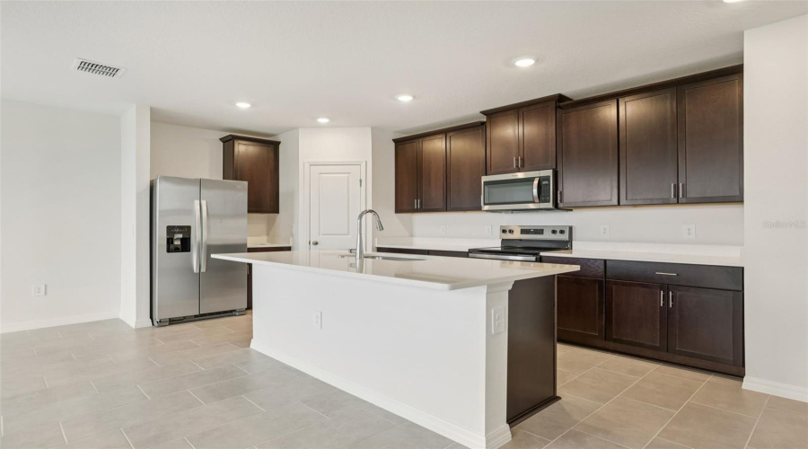 DAVENPORT, Florida 33837, 4 Bedrooms Bedrooms, ,2 BathroomsBathrooms,Residential,For Sale,MUD CANYON,0,MFRO6343027