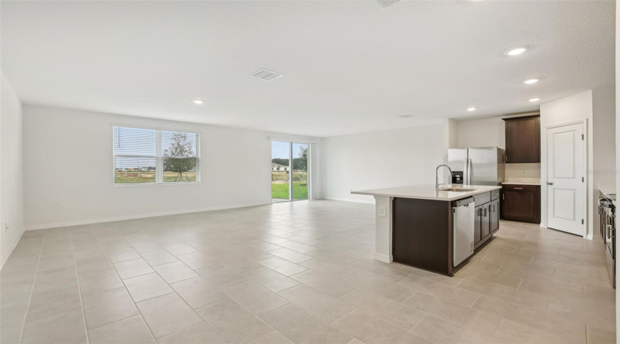 DAVENPORT, Florida 33837, 4 Bedrooms Bedrooms, ,2 BathroomsBathrooms,Residential,For Sale,MUD CANYON,0,MFRO6343027