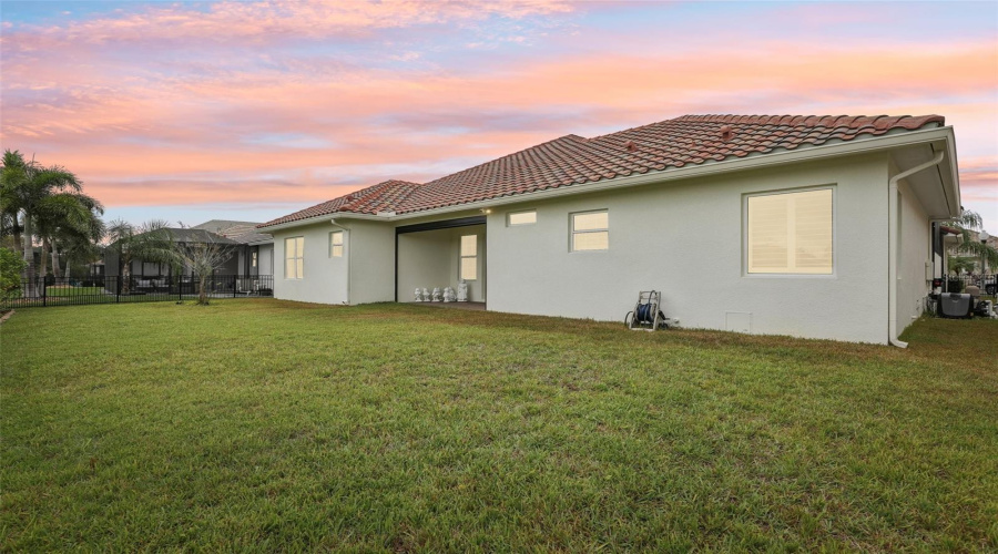 DAVENPORT, Florida 33837, 4 Bedrooms Bedrooms, ,3 BathroomsBathrooms,Residential,For Sale,LANCASTER RIDGE,0,MFRO6343388