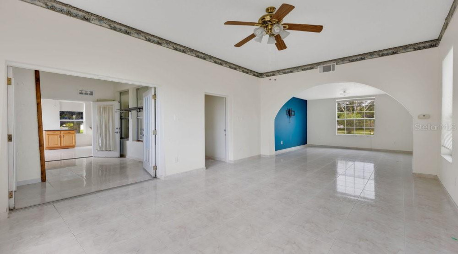 KISSIMMEE, Florida 34746, 2 Bedrooms Bedrooms, ,2 BathroomsBathrooms,Residential,For Sale,SANTA BARBARA,0,MFRO6343446
