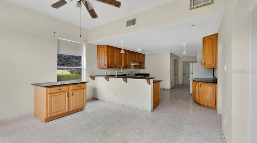 KISSIMMEE, Florida 34746, 2 Bedrooms Bedrooms, ,2 BathroomsBathrooms,Residential,For Sale,SANTA BARBARA,0,MFRO6343446