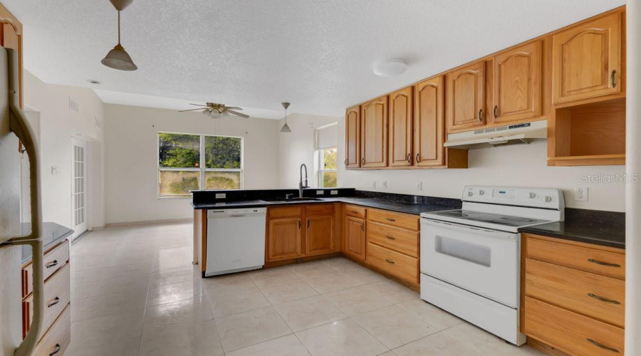KISSIMMEE, Florida 34746, 2 Bedrooms Bedrooms, ,2 BathroomsBathrooms,Residential,For Sale,SANTA BARBARA,0,MFRO6343446