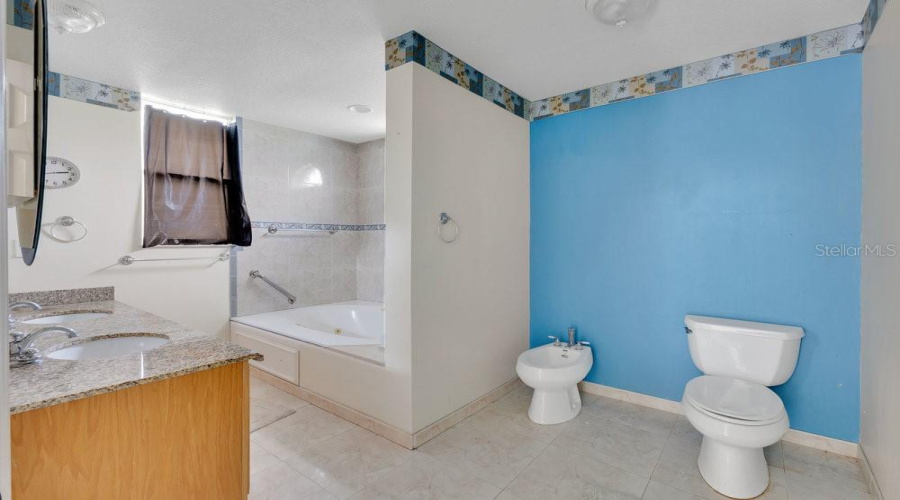 KISSIMMEE, Florida 34746, 2 Bedrooms Bedrooms, ,2 BathroomsBathrooms,Residential,For Sale,SANTA BARBARA,0,MFRO6343446
