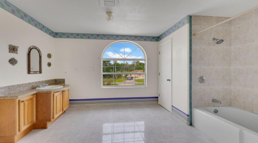 KISSIMMEE, Florida 34746, 2 Bedrooms Bedrooms, ,2 BathroomsBathrooms,Residential,For Sale,SANTA BARBARA,0,MFRO6343446