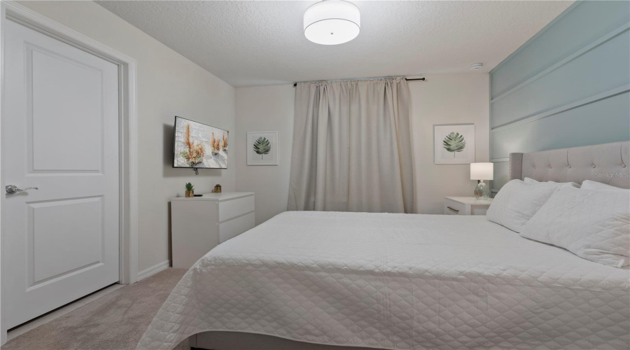 DAVENPORT, Florida 33897, 10 Bedrooms Bedrooms, ,8 BathroomsBathrooms,Residential,For Sale,LANA AVENUE,0,MFRO6290305
