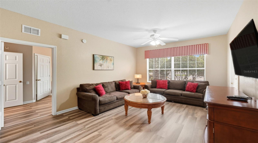 KISSIMMEE, Florida 34747, 3 Bedrooms Bedrooms, ,2 BathroomsBathrooms,Residential,For Sale,ALMATON,0,MFRO6343578