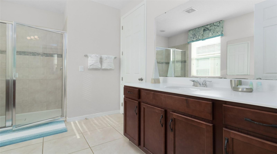 KISSIMMEE, Florida 34747, 6 Bedrooms Bedrooms, ,5 BathroomsBathrooms,Residential,For Sale,FLAMINGO KEY,0,MFRS5134521