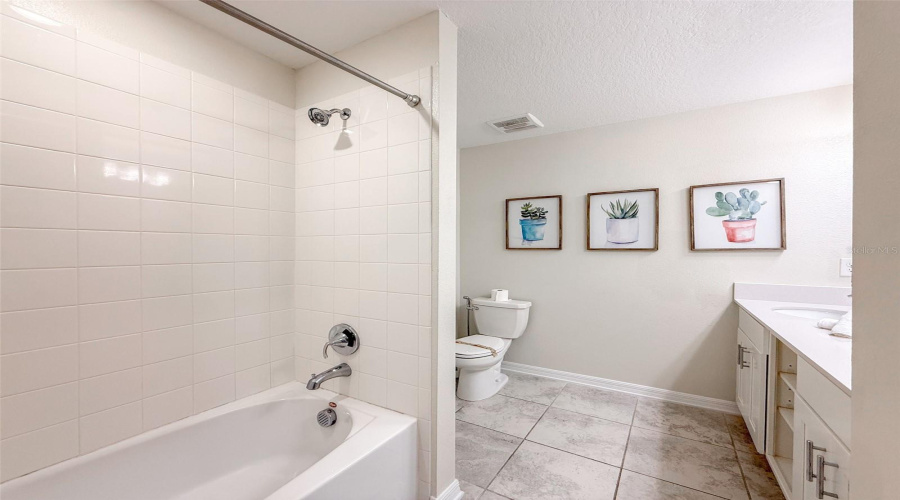 KISSIMMEE, Florida 34746, 2 Bedrooms Bedrooms, ,2 BathroomsBathrooms,Residential,For Sale,PARADOX,0,MFRO6295113