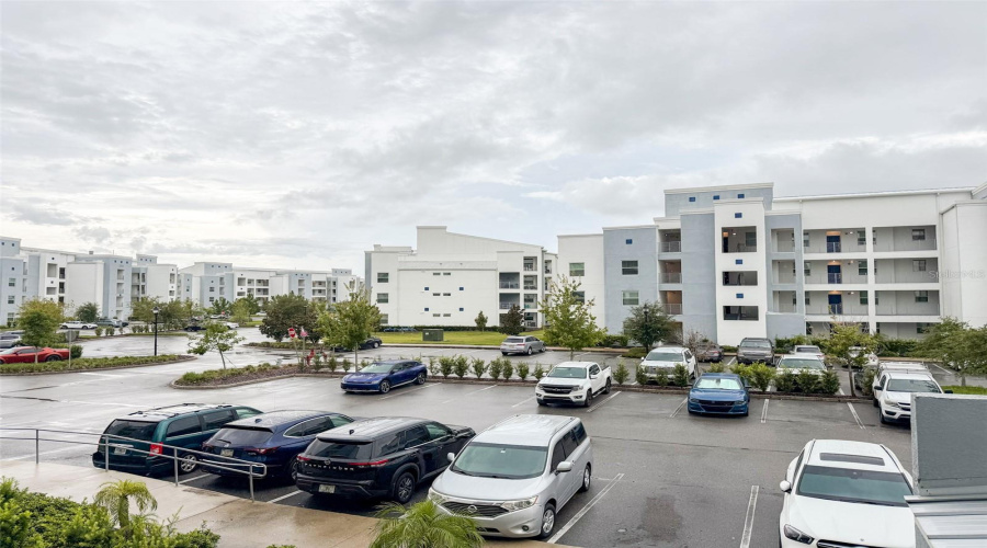 KISSIMMEE, Florida 34746, 2 Bedrooms Bedrooms, ,2 BathroomsBathrooms,Residential,For Sale,PARADOX,0,MFRO6295113