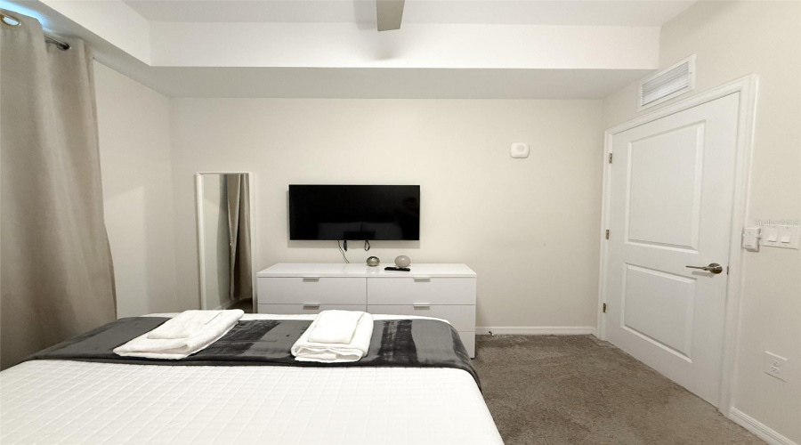 KISSIMMEE, Florida 34746, 2 Bedrooms Bedrooms, ,2 BathroomsBathrooms,Residential,For Sale,PARADOX,0,MFRO6295113