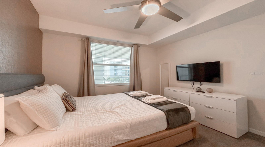 KISSIMMEE, Florida 34746, 2 Bedrooms Bedrooms, ,2 BathroomsBathrooms,Residential,For Sale,PARADOX,0,MFRO6295113