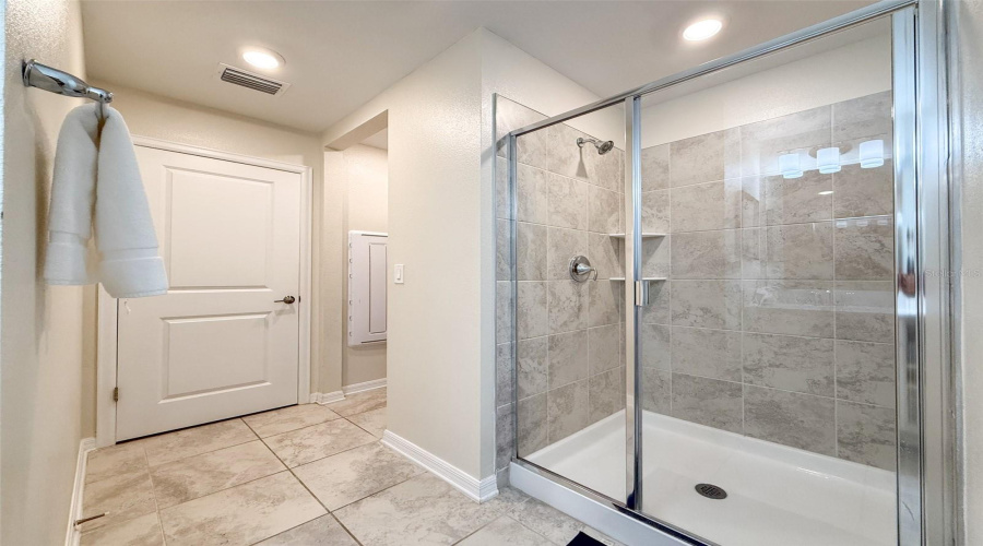 KISSIMMEE, Florida 34746, 2 Bedrooms Bedrooms, ,2 BathroomsBathrooms,Residential,For Sale,PARADOX,0,MFRO6295113