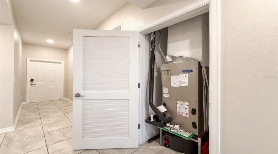 KISSIMMEE, Florida 34746, 2 Bedrooms Bedrooms, ,2 BathroomsBathrooms,Residential,For Sale,PARADOX,0,MFRO6295113