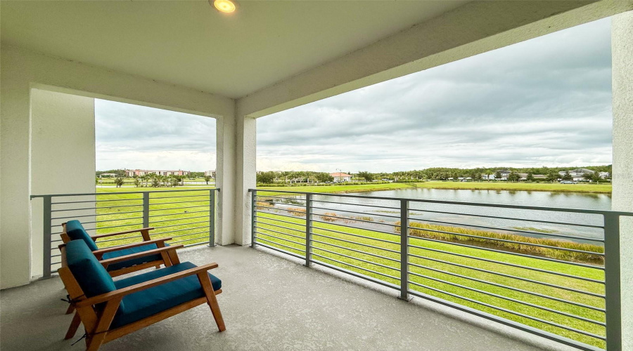 KISSIMMEE, Florida 34746, 2 Bedrooms Bedrooms, ,2 BathroomsBathrooms,Residential,For Sale,PARADOX,0,MFRO6295113