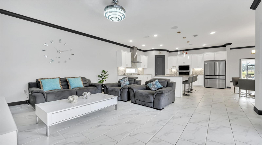 DAVENPORT, Florida 33837, 4 Bedrooms Bedrooms, ,3 BathroomsBathrooms,Residential,For Sale,HAMPTON,0,MFRO6277686