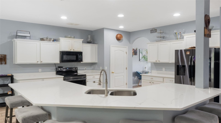KISSIMMEE, Florida 34746, 4 Bedrooms Bedrooms, ,3 BathroomsBathrooms,Residential,For Sale,MARSHFIELD PRESERVE,0,MFRO6343081