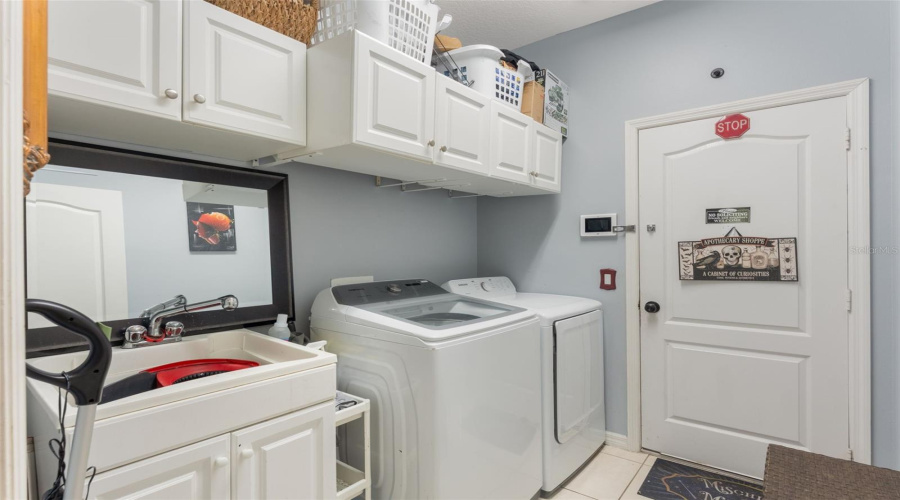 KISSIMMEE, Florida 34746, 4 Bedrooms Bedrooms, ,3 BathroomsBathrooms,Residential,For Sale,MARSHFIELD PRESERVE,0,MFRO6343081