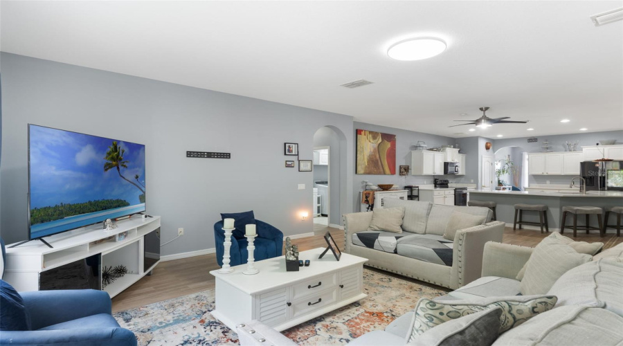 KISSIMMEE, Florida 34746, 4 Bedrooms Bedrooms, ,3 BathroomsBathrooms,Residential,For Sale,MARSHFIELD PRESERVE,0,MFRO6343081