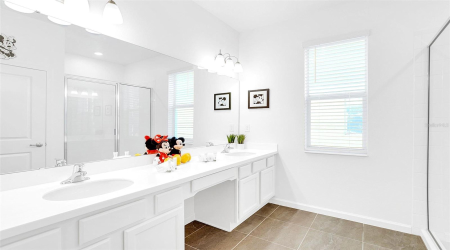 KISSIMMEE, Florida 34746, 8 Bedrooms Bedrooms, ,5 BathroomsBathrooms,Residential,For Sale,MARCELLO,0,MFRO6343972