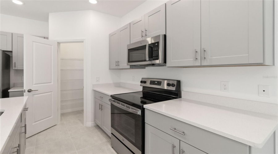 KISSIMMEE, Florida 34746, 3 Bedrooms Bedrooms, ,2 BathroomsBathrooms,Residential,For Sale,LANDING NET,0,MFRO6270489