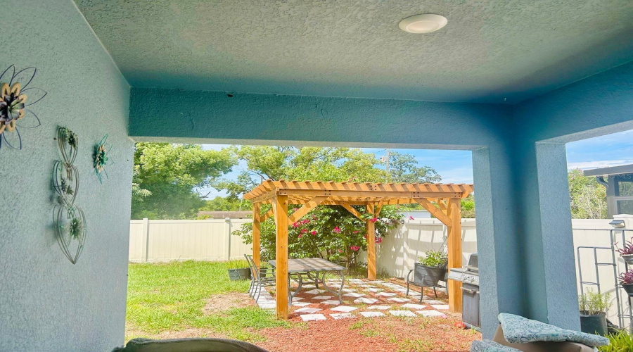 DAVENPORT, Florida 33837, 4 Bedrooms Bedrooms, ,2 BathroomsBathrooms,Residential,For Sale,JACKS,0,MFRO6344035