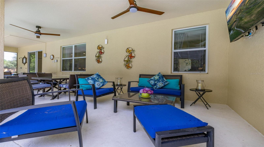 DAVENPORT, Florida 33837, 6 Bedrooms Bedrooms, ,4 BathroomsBathrooms,Residential,For Sale,ORANGE COSMOS,0,MFRS5134645