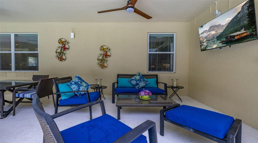 DAVENPORT, Florida 33837, 6 Bedrooms Bedrooms, ,4 BathroomsBathrooms,Residential,For Sale,ORANGE COSMOS,0,MFRS5134645