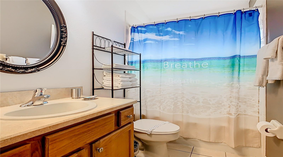 DAVENPORT, Florida 33837, 5 Bedrooms Bedrooms, ,4 BathroomsBathrooms,Residential,For Sale,VIOLA DR,0,MFRO6315234