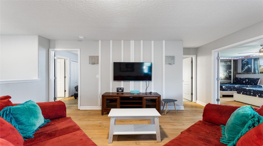 DAVENPORT, Florida 33896, 8 Bedrooms Bedrooms, ,5 BathroomsBathrooms,Residential,For Sale,WEDGE,0,MFRS5121423