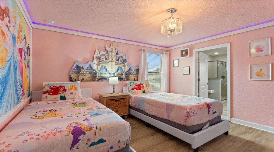 DAVENPORT, Florida 33896, 8 Bedrooms Bedrooms, ,5 BathroomsBathrooms,Residential,For Sale,WEDGE,0,MFRS5121423