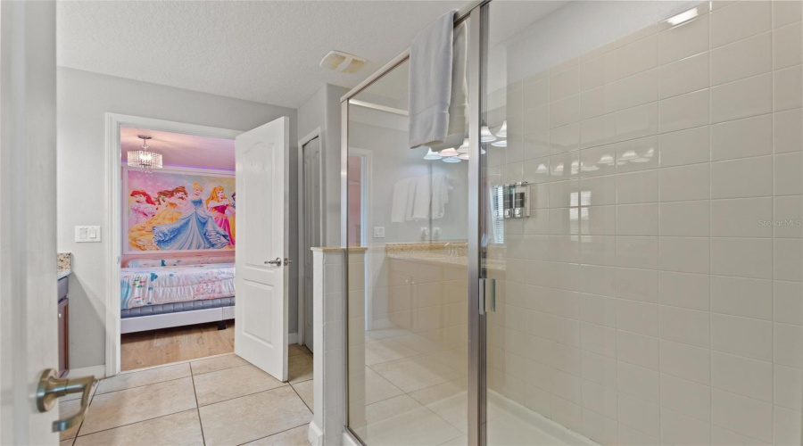 DAVENPORT, Florida 33896, 8 Bedrooms Bedrooms, ,5 BathroomsBathrooms,Residential,For Sale,WEDGE,0,MFRS5121423