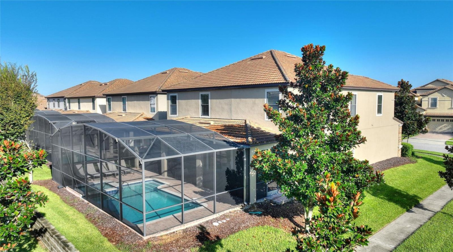 DAVENPORT, Florida 33896, 8 Bedrooms Bedrooms, ,5 BathroomsBathrooms,Residential,For Sale,WEDGE,0,MFRS5121423