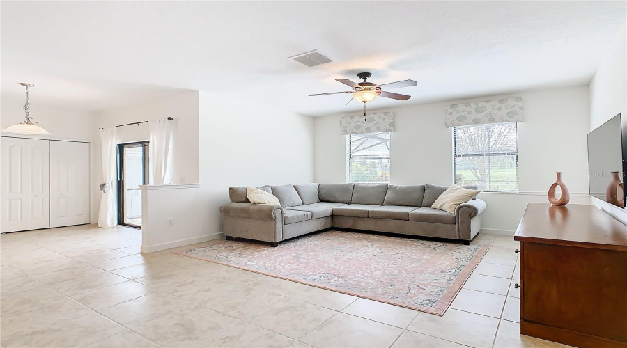 DAVENPORT, Florida 33896, 5 Bedrooms Bedrooms, ,3 BathroomsBathrooms,Residential,For Sale,DOVE VALLEY,0,MFRO6246888
