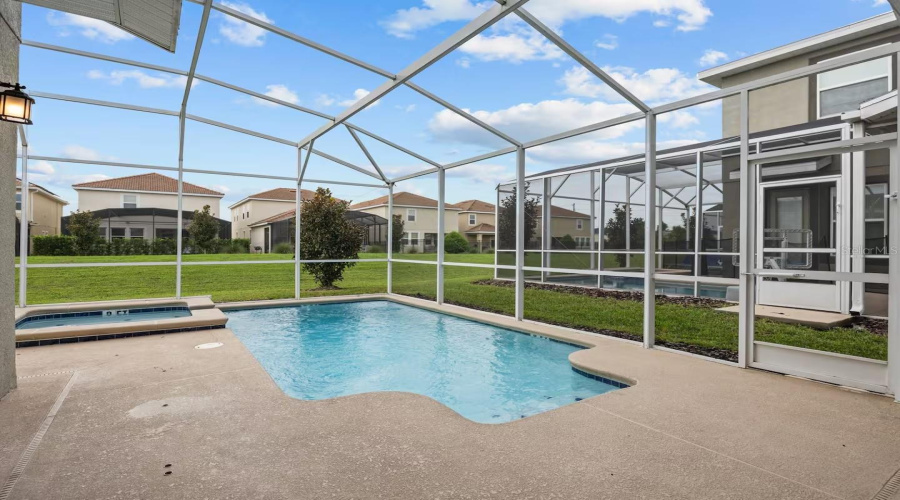 DAVENPORT, Florida 33896, 5 Bedrooms Bedrooms, ,5 BathroomsBathrooms,Residential,For Sale,WHISTLING STRAITS,0,MFRO6344106