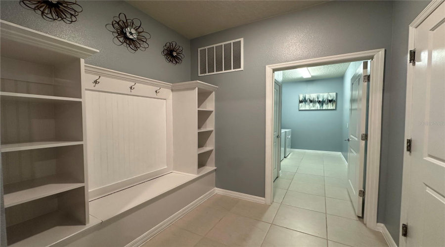 DAVENPORT, Florida 33897, 10 Bedrooms Bedrooms, ,8 BathroomsBathrooms,Residential,For Sale,LELANI,0,MFRO6344168
