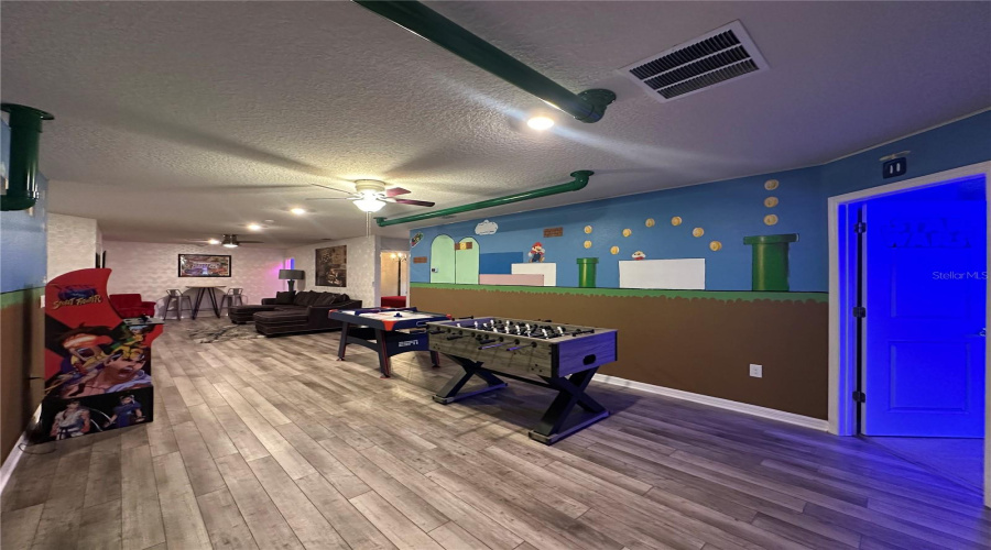 DAVENPORT, Florida 33897, 10 Bedrooms Bedrooms, ,8 BathroomsBathrooms,Residential,For Sale,LELANI,0,MFRO6344168