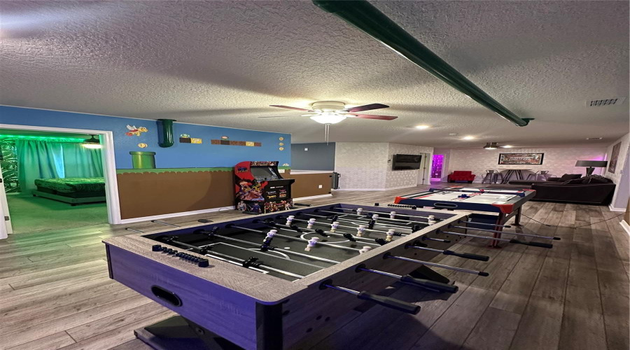 DAVENPORT, Florida 33897, 10 Bedrooms Bedrooms, ,8 BathroomsBathrooms,Residential,For Sale,LELANI,0,MFRO6344168