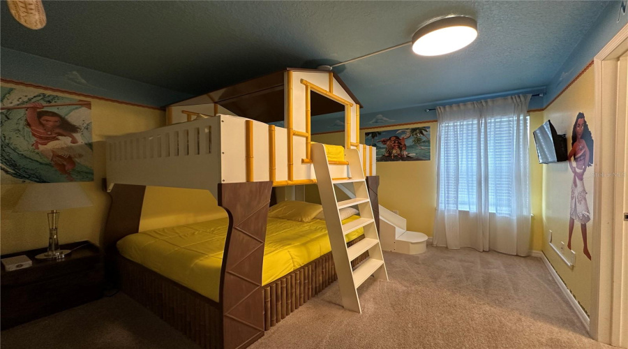 DAVENPORT, Florida 33897, 10 Bedrooms Bedrooms, ,8 BathroomsBathrooms,Residential,For Sale,LELANI,0,MFRO6344168