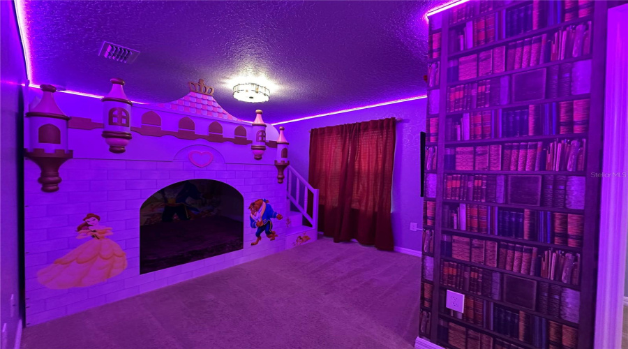 DAVENPORT, Florida 33897, 10 Bedrooms Bedrooms, ,8 BathroomsBathrooms,Residential,For Sale,LELANI,0,MFRO6344168