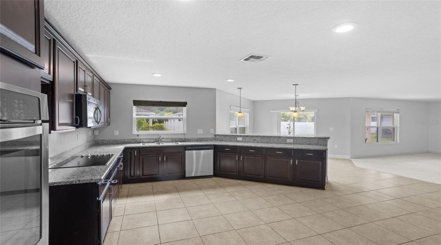 KISSIMMEE, Florida 34746, 3 Bedrooms Bedrooms, ,2 BathroomsBathrooms,Residential,For Sale,ANGLER,0,MFRS5134312