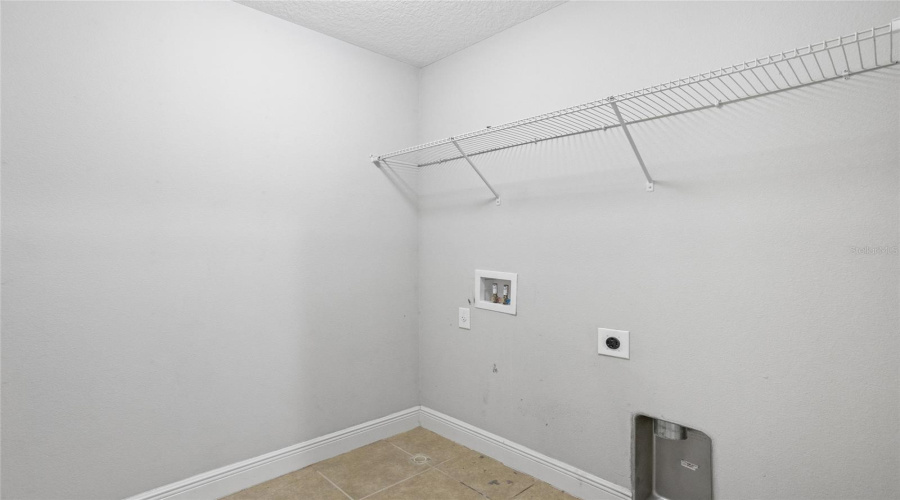 KISSIMMEE, Florida 34746, 3 Bedrooms Bedrooms, ,2 BathroomsBathrooms,Residential,For Sale,ANGLER,0,MFRS5134312