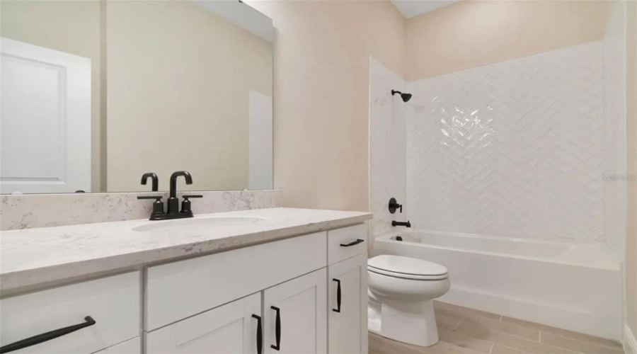 KISSIMMEE, Florida 34747, 2 Bedrooms Bedrooms, ,2 BathroomsBathrooms,Residential,For Sale,KEY BAY,0,MFRO6343078