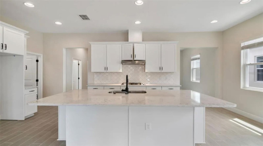 KISSIMMEE, Florida 34747, 2 Bedrooms Bedrooms, ,2 BathroomsBathrooms,Residential,For Sale,KEY BAY,0,MFRO6343078