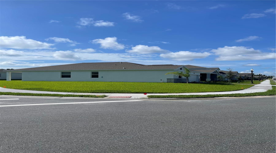 DAVENPORT, Florida 33837, 4 Bedrooms Bedrooms, ,3 BathroomsBathrooms,Residential,For Sale,CAMDEN,0,MFRO6336129