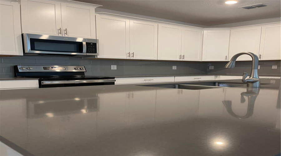 DAVENPORT, Florida 33837, 4 Bedrooms Bedrooms, ,3 BathroomsBathrooms,Residential,For Sale,CAMDEN,0,MFRO6336129