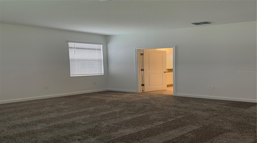 DAVENPORT, Florida 33837, 4 Bedrooms Bedrooms, ,3 BathroomsBathrooms,Residential,For Sale,CAMDEN,0,MFRO6336129