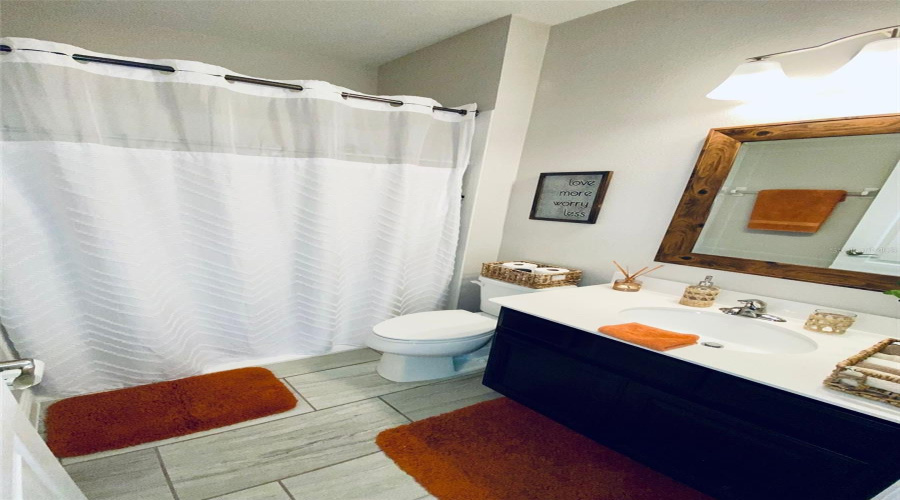 DAVENPORT, Florida 33837, 5 Bedrooms Bedrooms, ,3 BathroomsBathrooms,Residential,For Sale,WHIRLAWAY,0,MFRO6344177