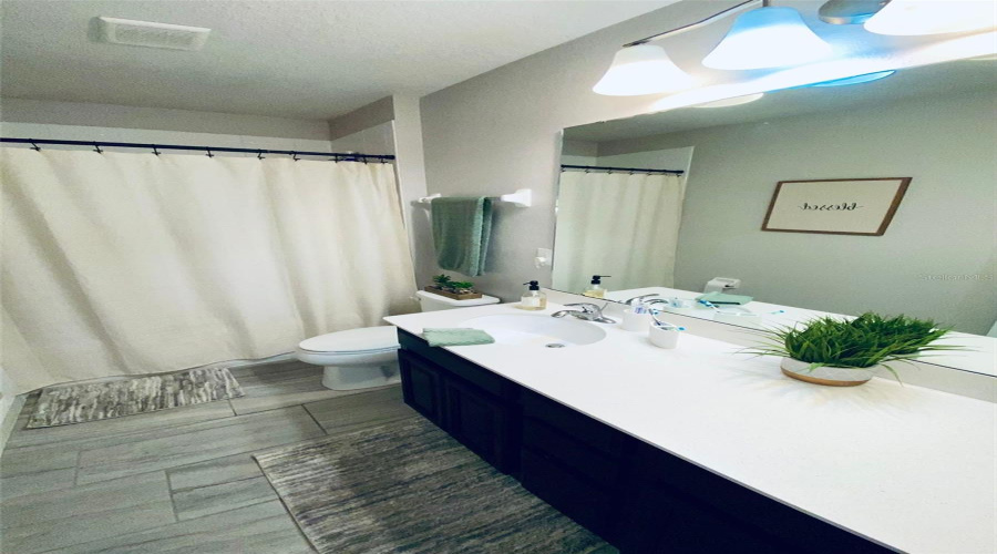 DAVENPORT, Florida 33837, 5 Bedrooms Bedrooms, ,3 BathroomsBathrooms,Residential,For Sale,WHIRLAWAY,0,MFRO6344177