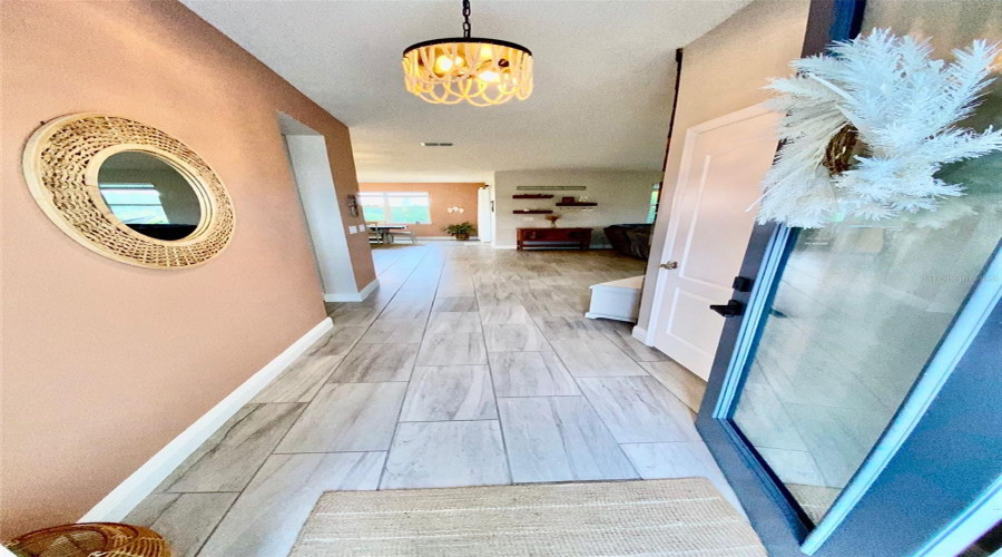 DAVENPORT, Florida 33837, 5 Bedrooms Bedrooms, ,3 BathroomsBathrooms,Residential,For Sale,WHIRLAWAY,0,MFRO6344177